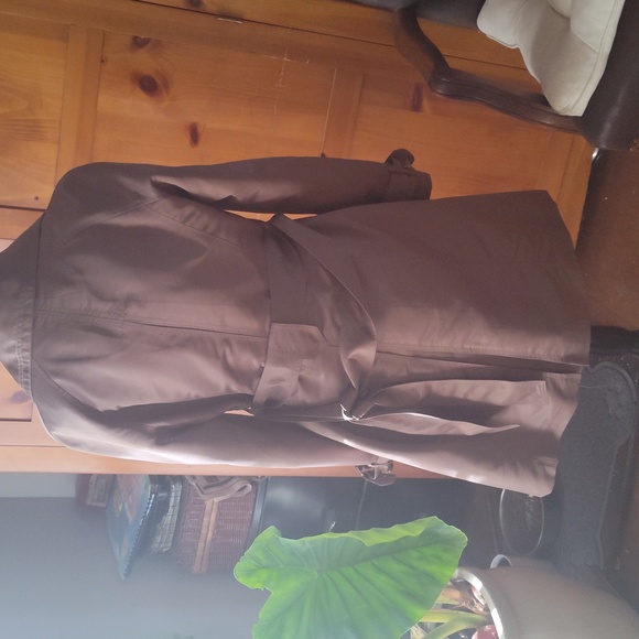 Zara basic trench coat size extra large why is nobody buying it it's so on trend - Picture 5 of 5